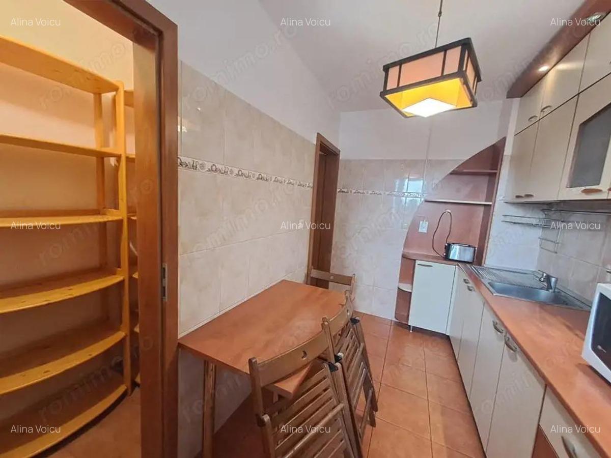 Apartament 3 camere Metrou 1 Mai - 15
