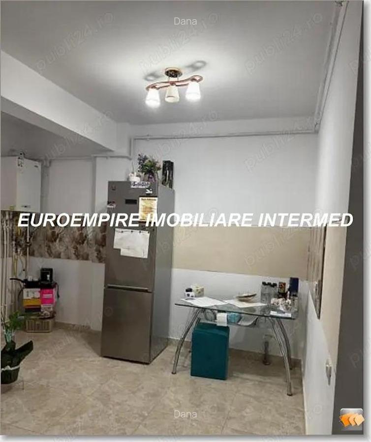 Apartament cu 2camere decomandat,zona km 5 - 2
