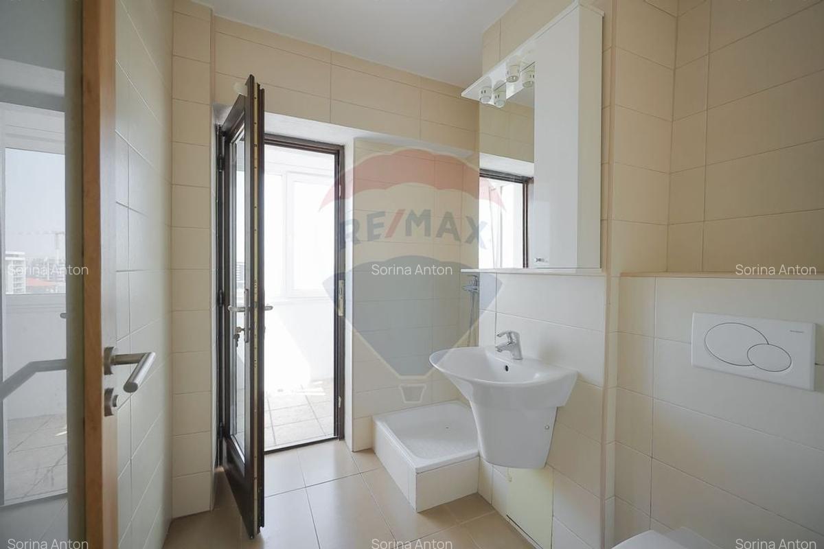 De vanzare apartament cu 3 camere in zona Decebal - 10