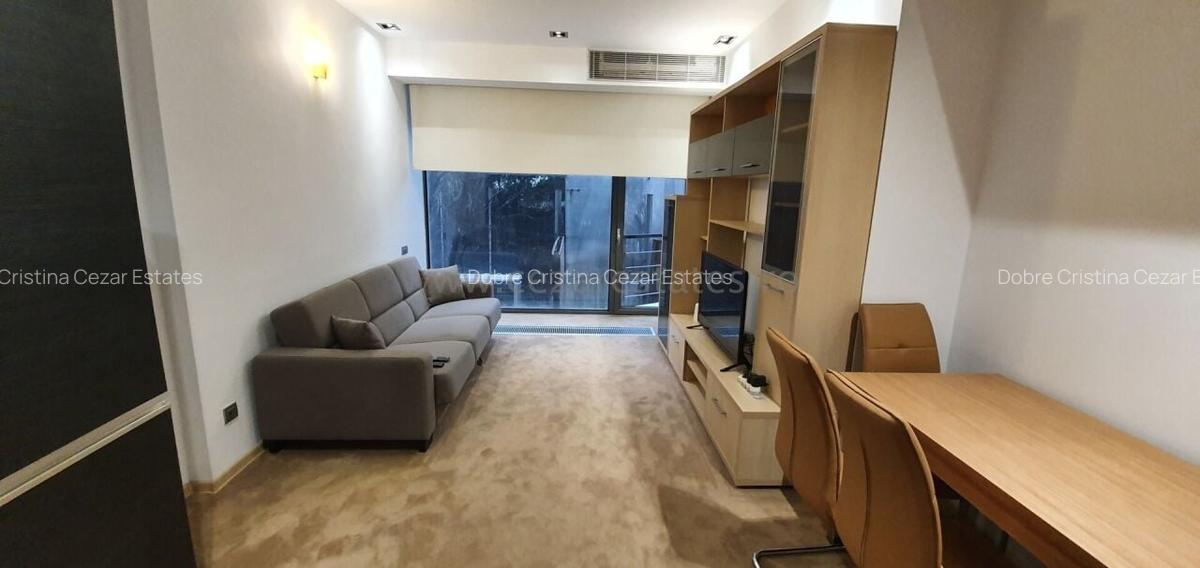 Apartament cu 2 camere decomandat în Herăstrău - 2