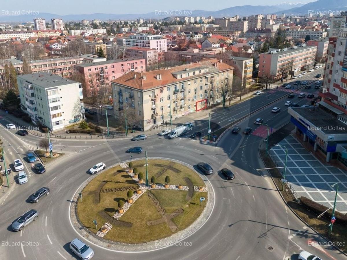 Apartament cu 2 camere decomandat în Calea București - 19