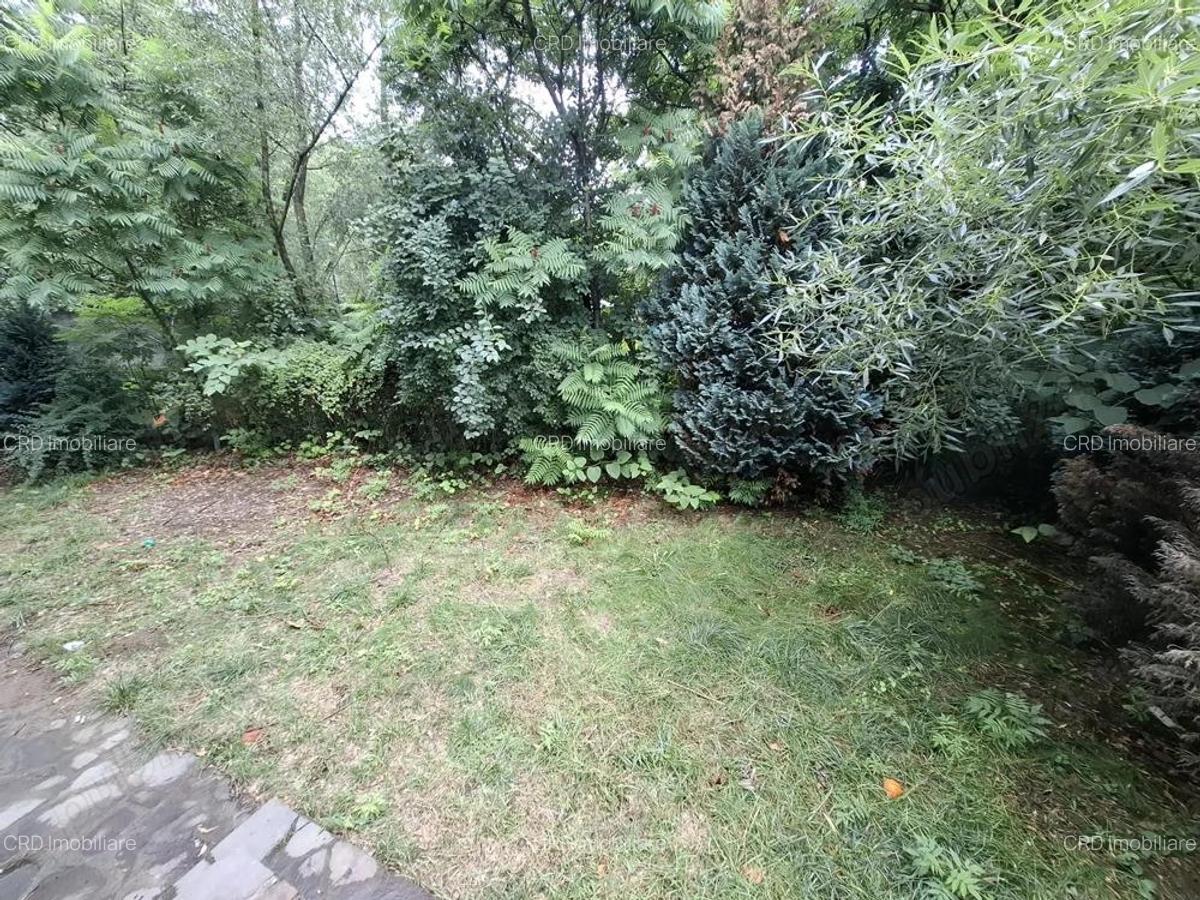 Str. Mihai Eminescu apartament cu 3 camere+terasa+gradina, situat intr-o vila - 11 Str. Mihai Eminescu apartament cu 3 camere+terasa+gradina, situat intr-o vila - 11