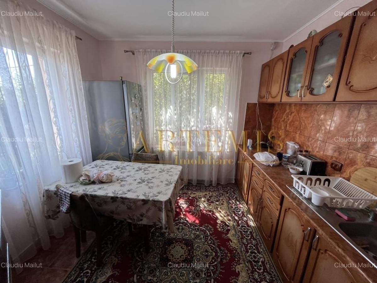 Casa individuala, decomandata  120 mp., teren 500 mp., zona Pensiunea Morariu - 2