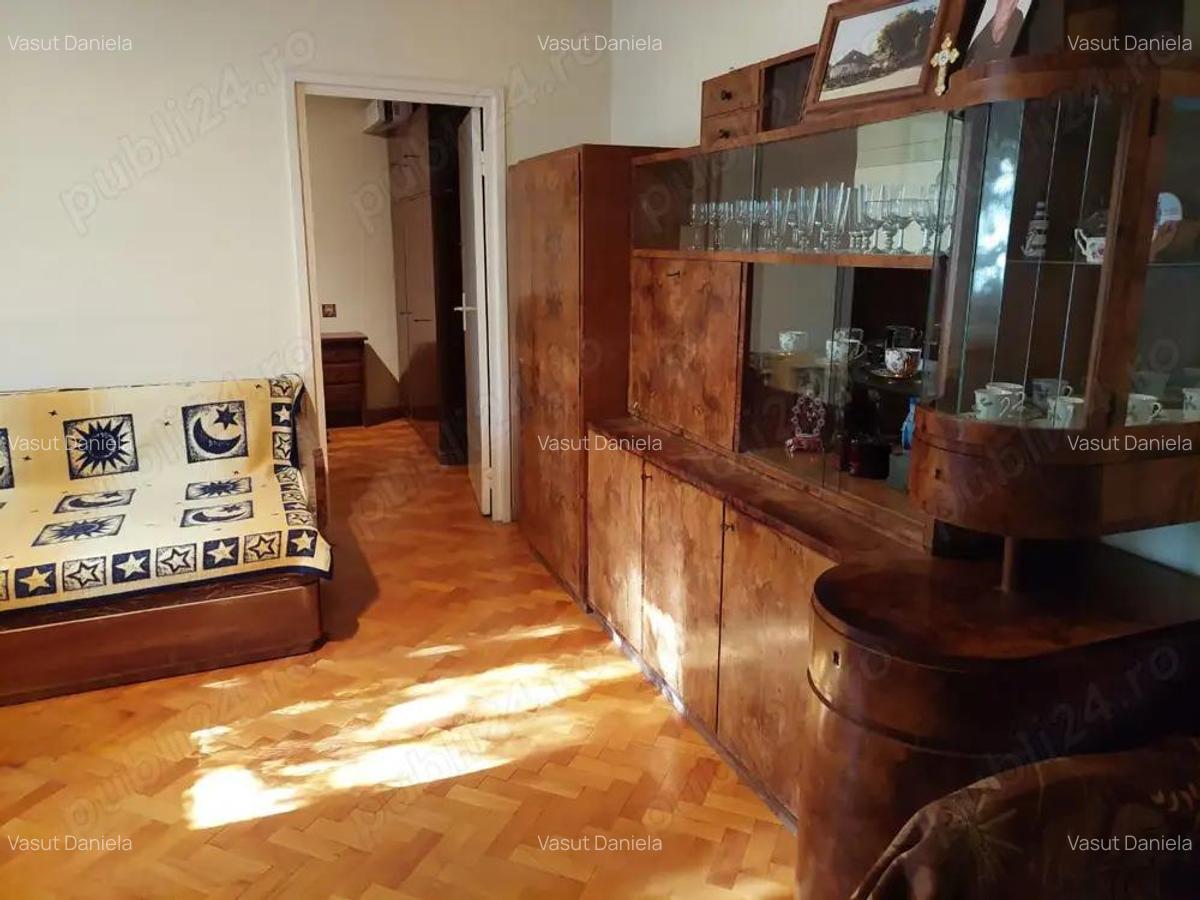 Dau in chirie apartament,doua camere,zona Splaiul Crisanei,52 MP suprafa?a utila,complet mobilat ?i - 2
