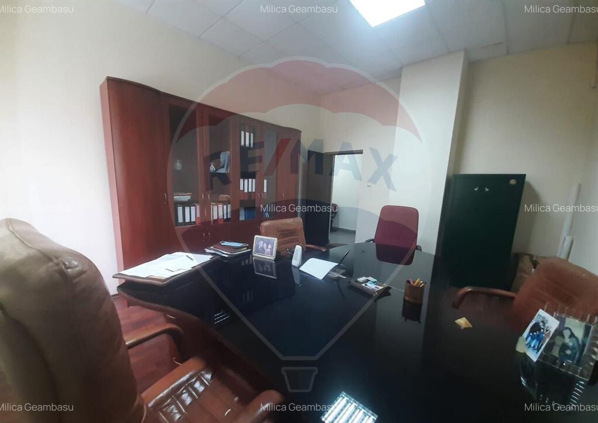 Spa?iu comercial 210mp de inchiriat in zona Ultracentral - 3 Spa?iu comercial 210mp de inchiriat in zona Ultracentral - 3