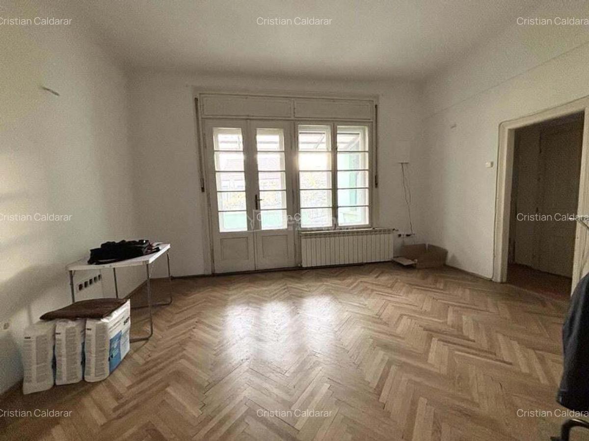 Apartament cu 3 camere - 91 mp utili - centru - Locatie excelenta - posibilitate de compartimentar - 1