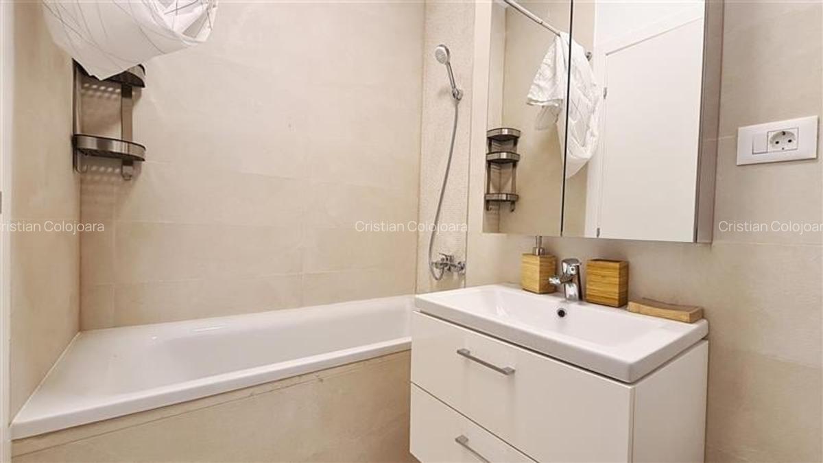 Apartament cu 3 camere în Torontalului - 15