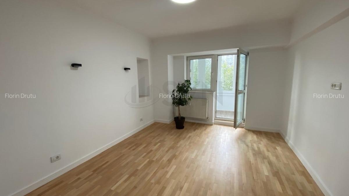 REA1024996 Apartament spatios - Bulevardul Unirii stradal - 13