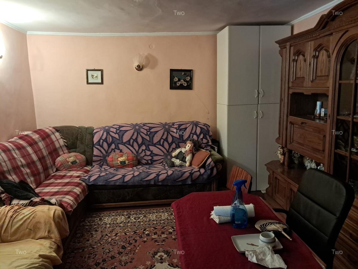 Exclusiv ! Casa 4 camere - Km.5 - 110.000 euro (Cod E2) - 6