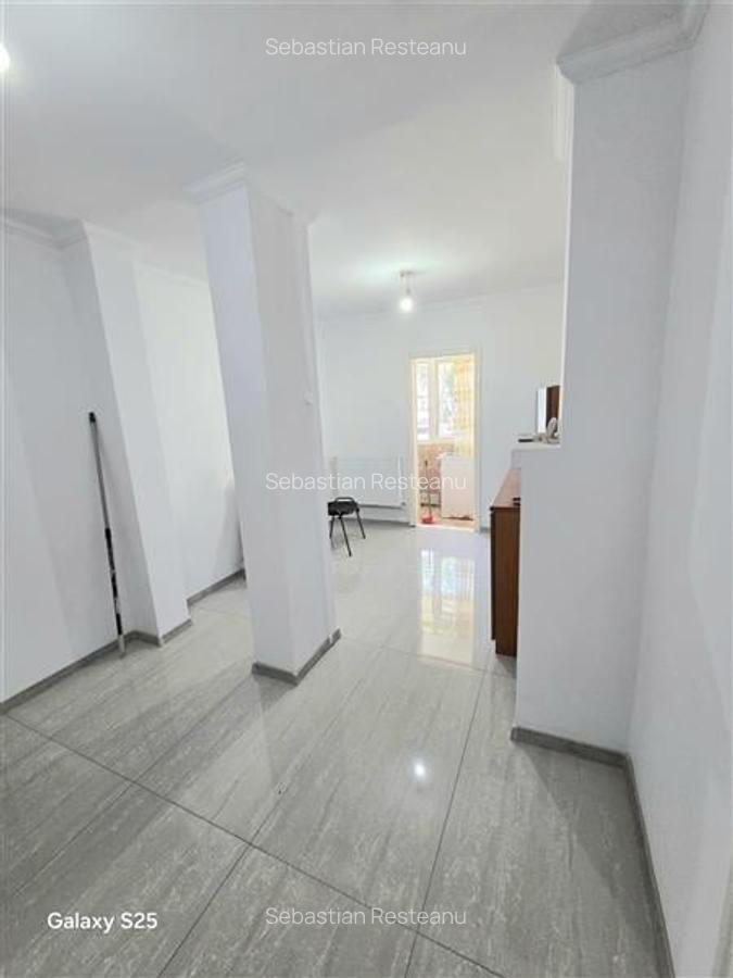 Apartament 2 Camere, Decomandat, Navodari - 1