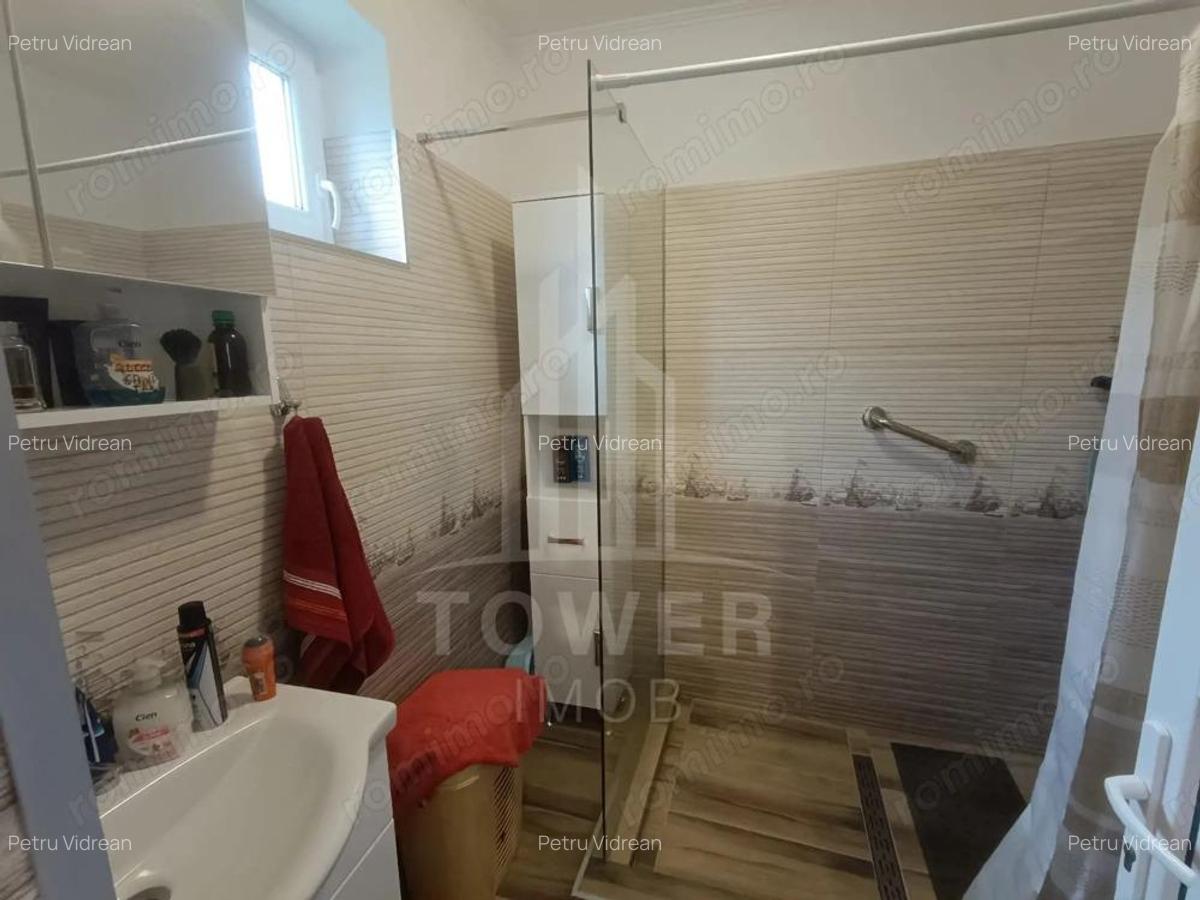 Casa de vanzare in satul Ro?ia cu vedere panoramica spre Mun?ii Fagaras - 16