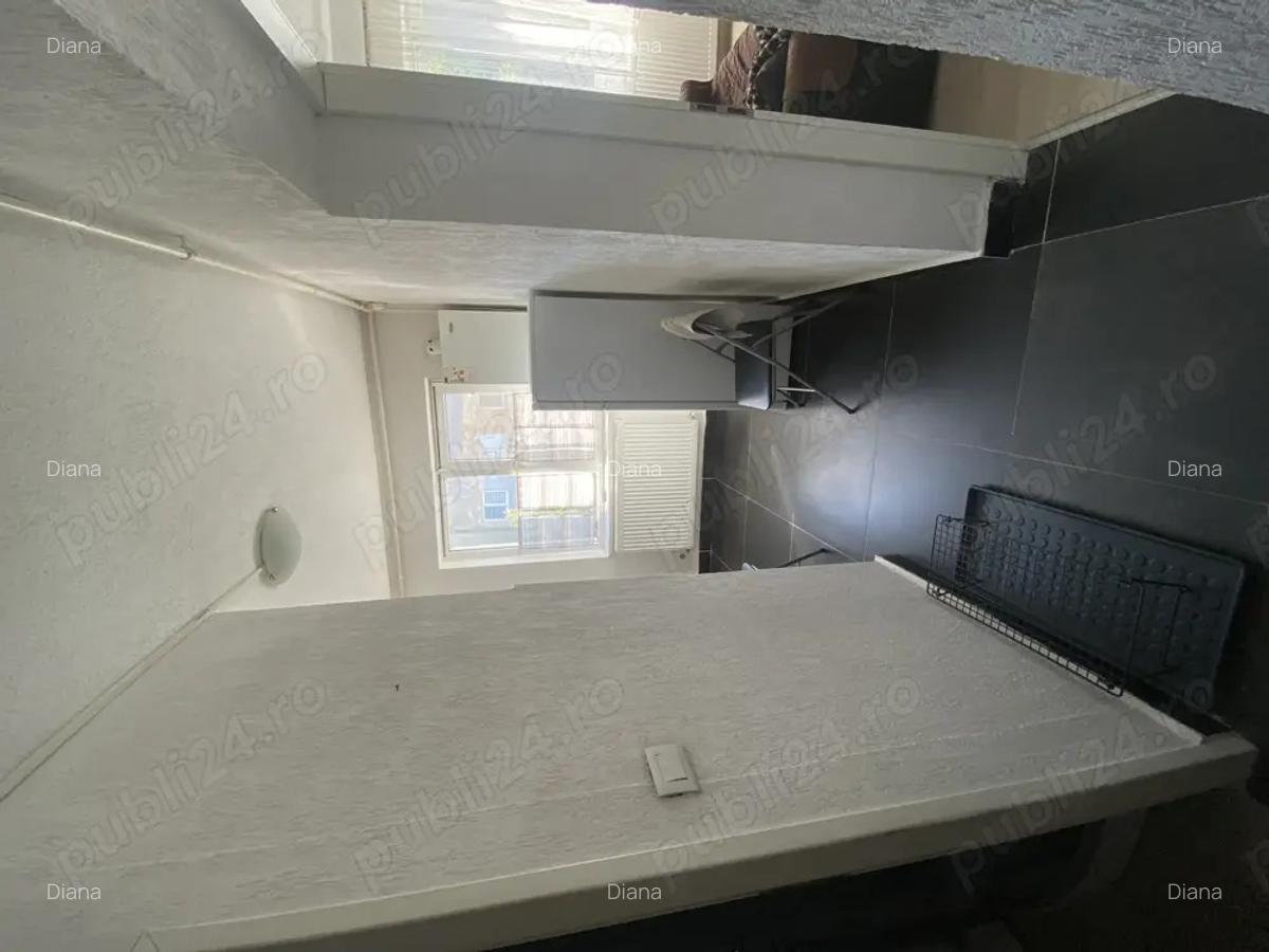 Vand garsoniera cu centrala proprie - 3