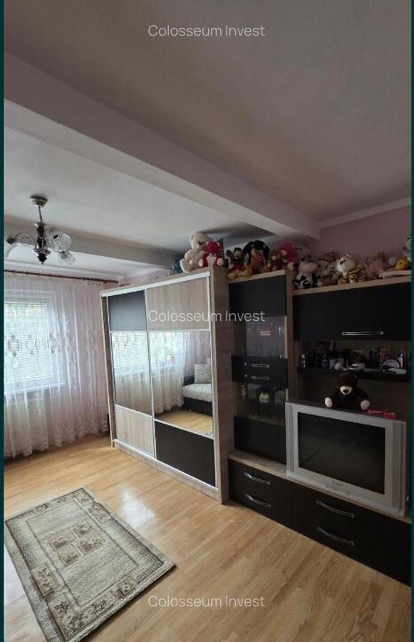 Apartament 2 camere, decomandat - zona Bartolomeu - 4