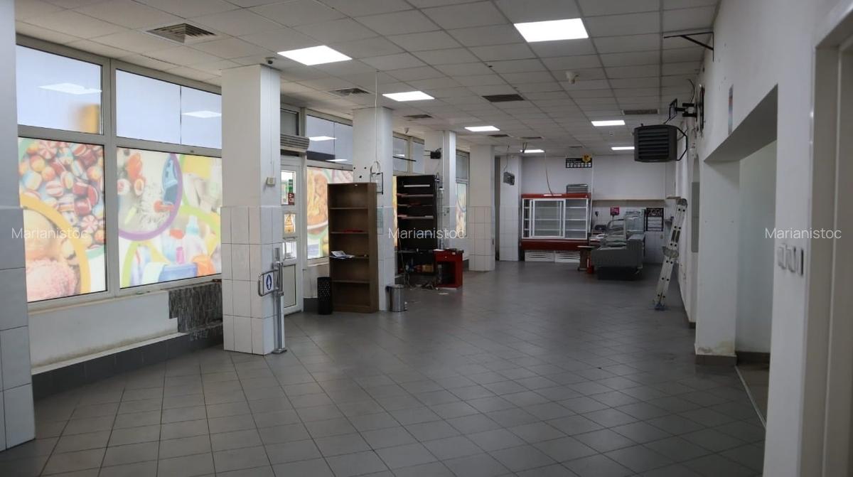 Spatiu comercial de 241 mp construiti pe 405 mp teren, Bacau, 199.900 EUR - 1