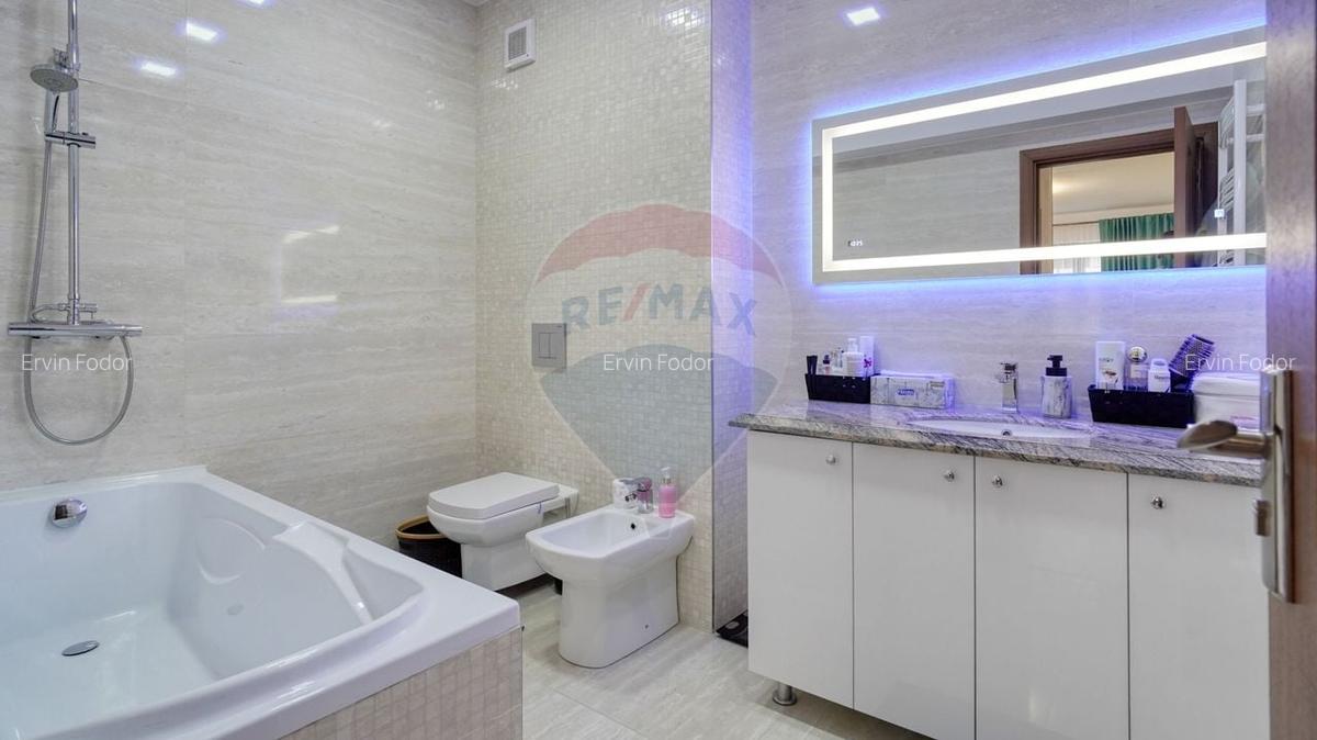 Apartament cu 3 camere de vanzare in Isaran Tractorul - 7