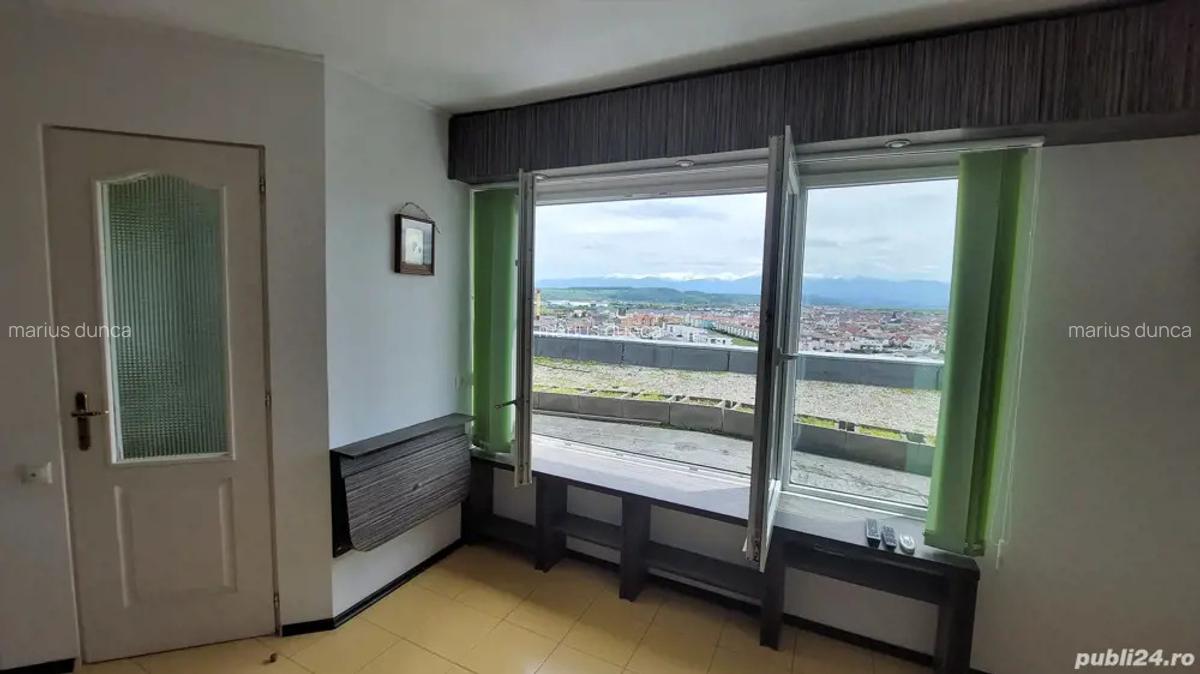 Vand garsoniera unicat, Penthouse, cu posibilita?i dezvoltari de lux - 2