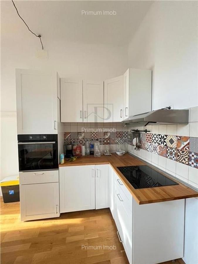 BALCESCU - Cladire renovata - 3 Camere - Centrala proprie  - Curte 137mp - 10