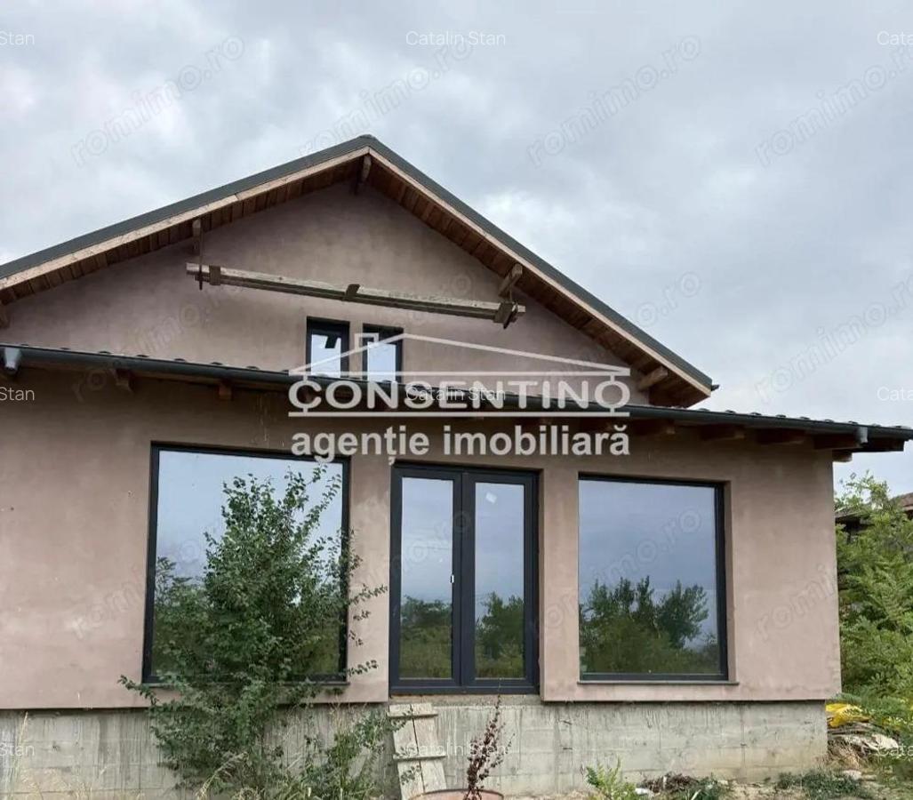 Se vinde imobil la 15 km de oras , in sat Bentu - 1