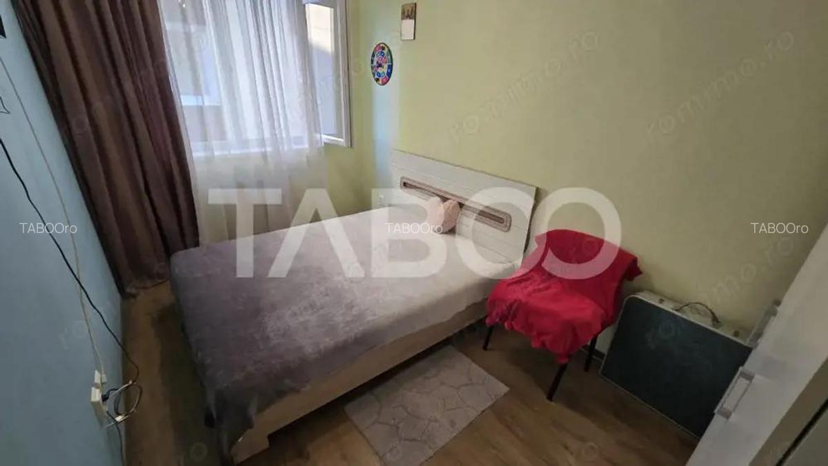 Apartament de vanzare etaj intermediar 3 camere Calea Surii Mici - 10 Apartament de vanzare etaj intermediar 3 camere Calea Surii Mici - 10