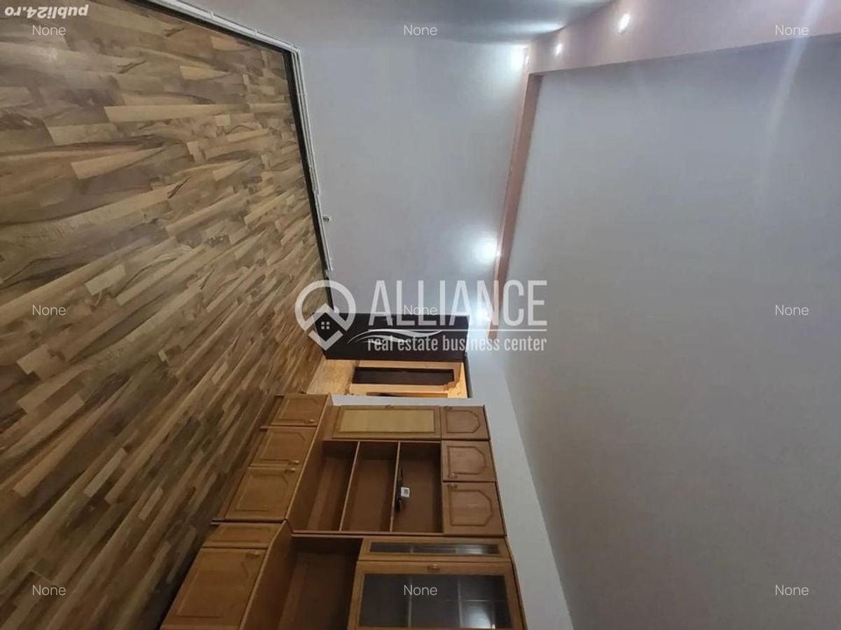 Eliberării (zona Marvimex)-Apartament 3 camere de inchiriat-COD 08 - 1