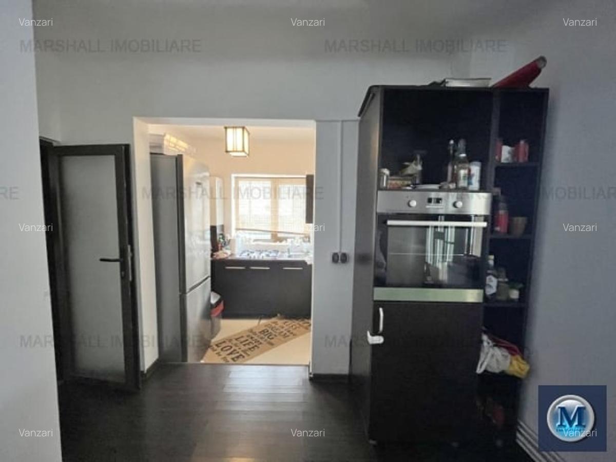 Casă cu 3 camere în P-ța Mihai Viteazu - 9