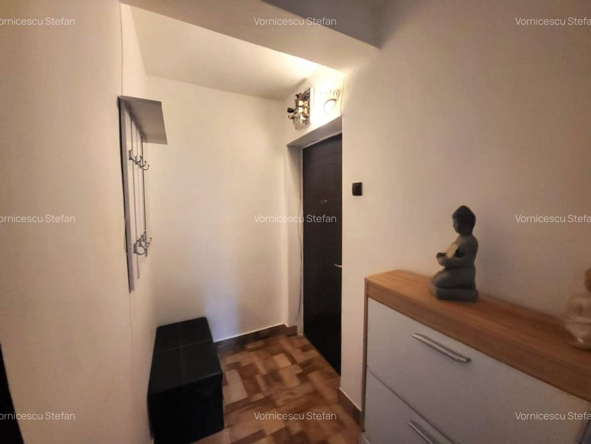 2 Camere podul ros Mutare Imediat, Credit, Piata Nicolina Aleea Rozelor - 9 2 Camere podul ros Mutare Imediat, Credit, Piata Nicolina Aleea Rozelor - 9