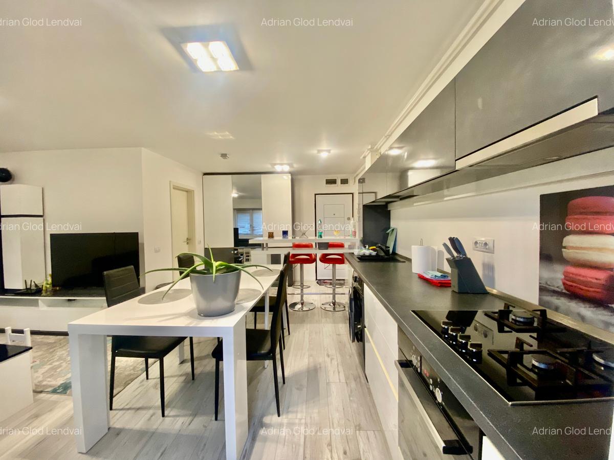 Închiriere apartament modern – 2 camere, Micro 12, Etaj 3 - 4