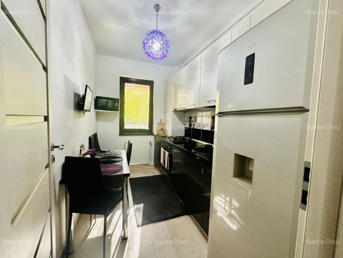 Apartament superb 2 camere cu loc de parcare inclus in pret Strada Rezervelor - 10