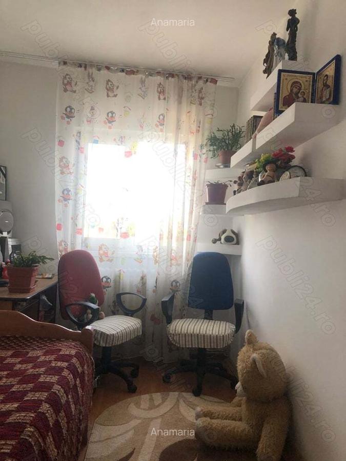 Vand apartament 3 camere, decomandat sau schimb cu 2 camere, la etajul 1 sau 2 - 2