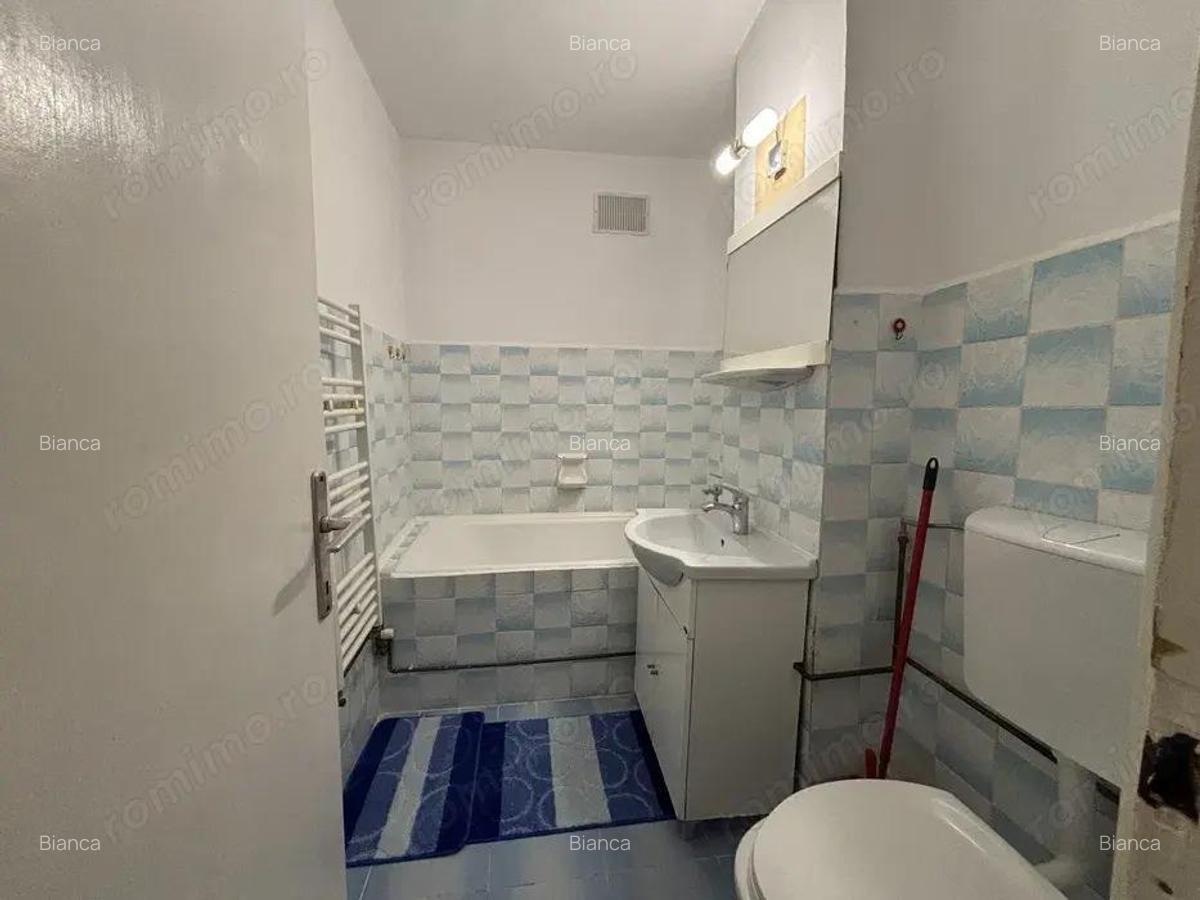 Inchiriez ap.o camera, et.3, suprafata utila de 32 mp. - 3