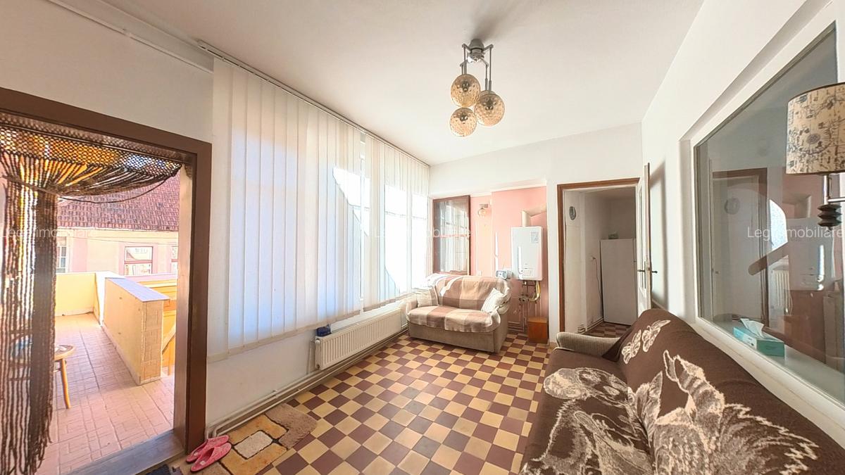 Casă individuala cu 4 camere și garaj în centrul istoric - 6