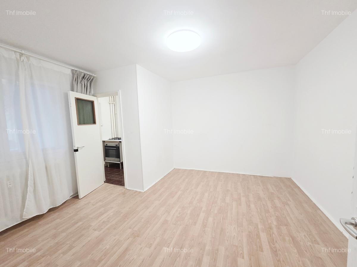 Ap 2 cam, metrou Apărătorii Patriei 600 m - 4