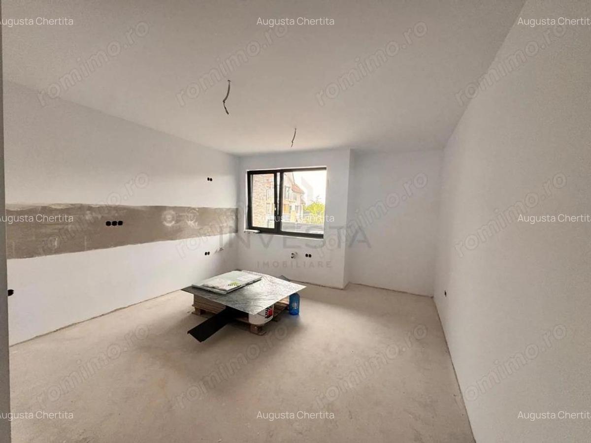 DUPLEX de vanzare | 180 mp + 320 mp curte | EUROPA - 11