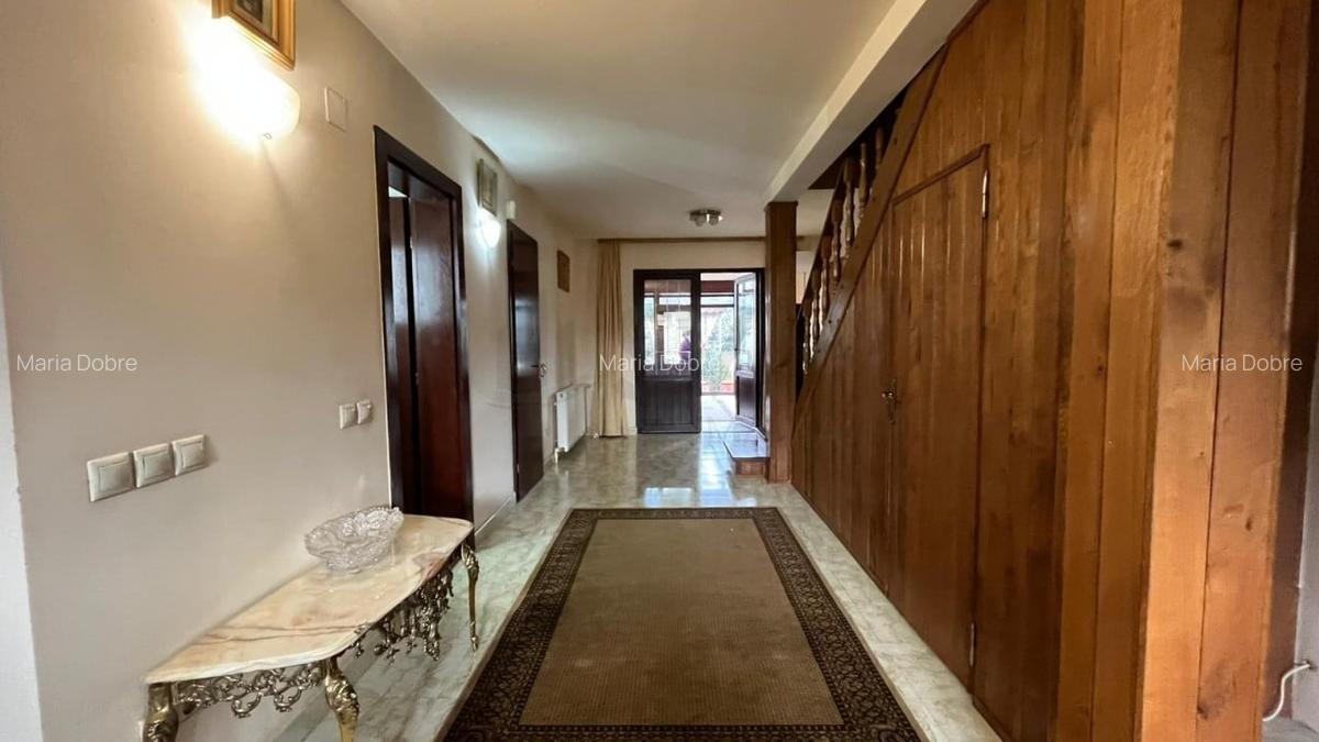 REV2005341 Vila deosebita cu piscina si teren generos Buftea zona exclusivista - 29