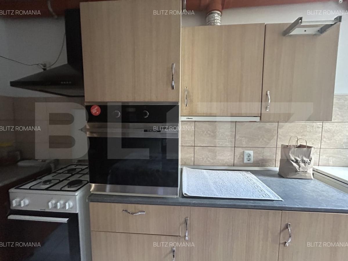 Garsoniera de vanzare, 15 mp, zona 1 Mai - 7 Garsoniera de vanzare, 15 mp, zona 1 Mai - 7