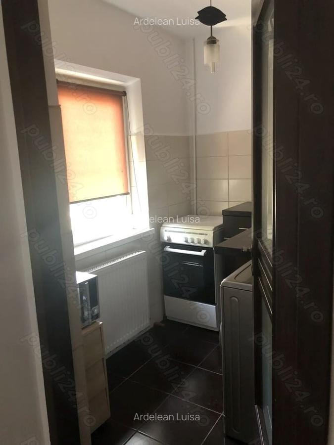 Apartament o camera, zona Bucovina, etaj intermediar - 4