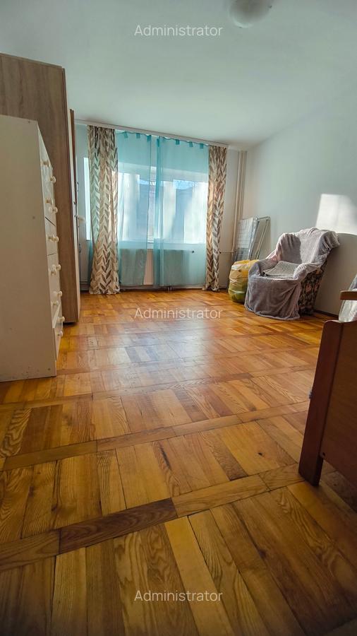 Apartament 3 camere decomandat parter, zona Mircea cel Batran - 3