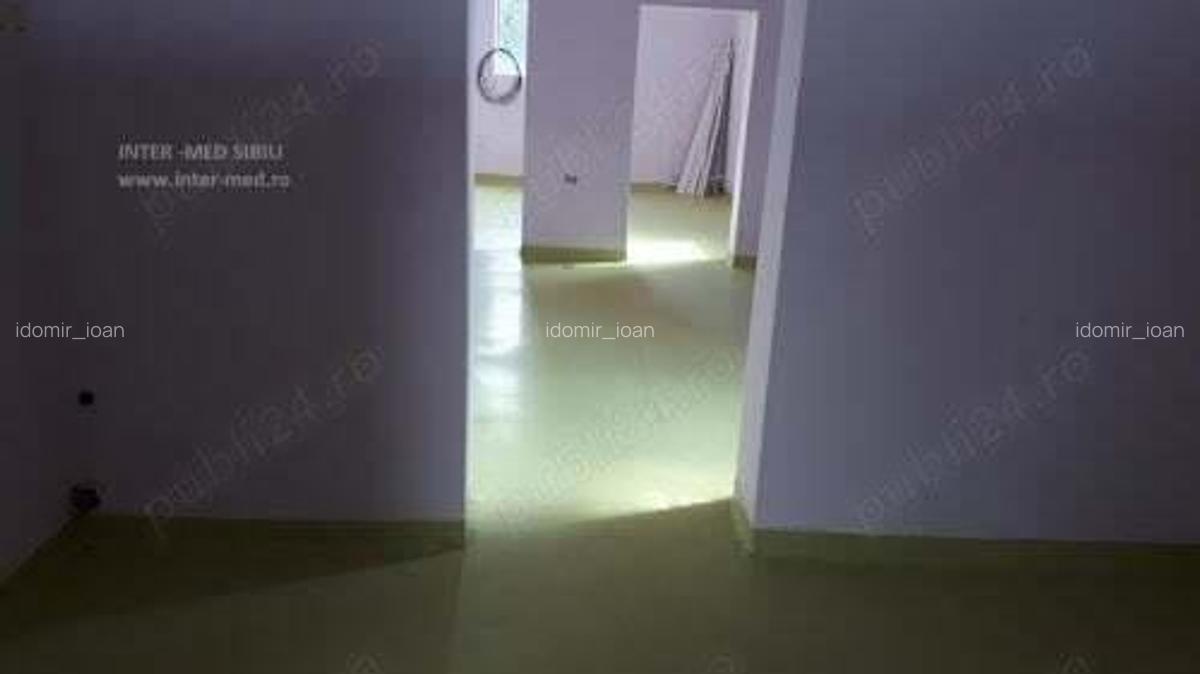 Spatiu comercial Sibiu, pretabil fast food - 2