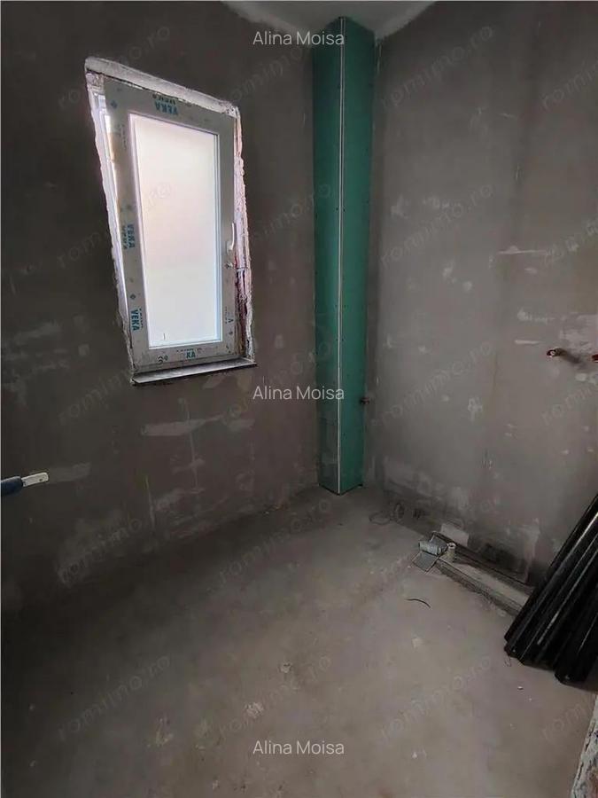 Duplex 5 camere - 2 dormitoare la parter - bucatarie inchisa - 13