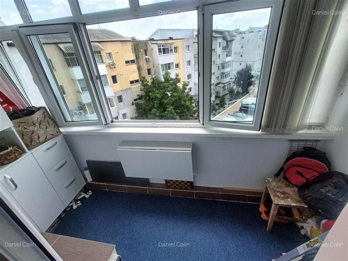 Apartament de vanzare 3 camere decomandat Mioritei/Bradului - 3