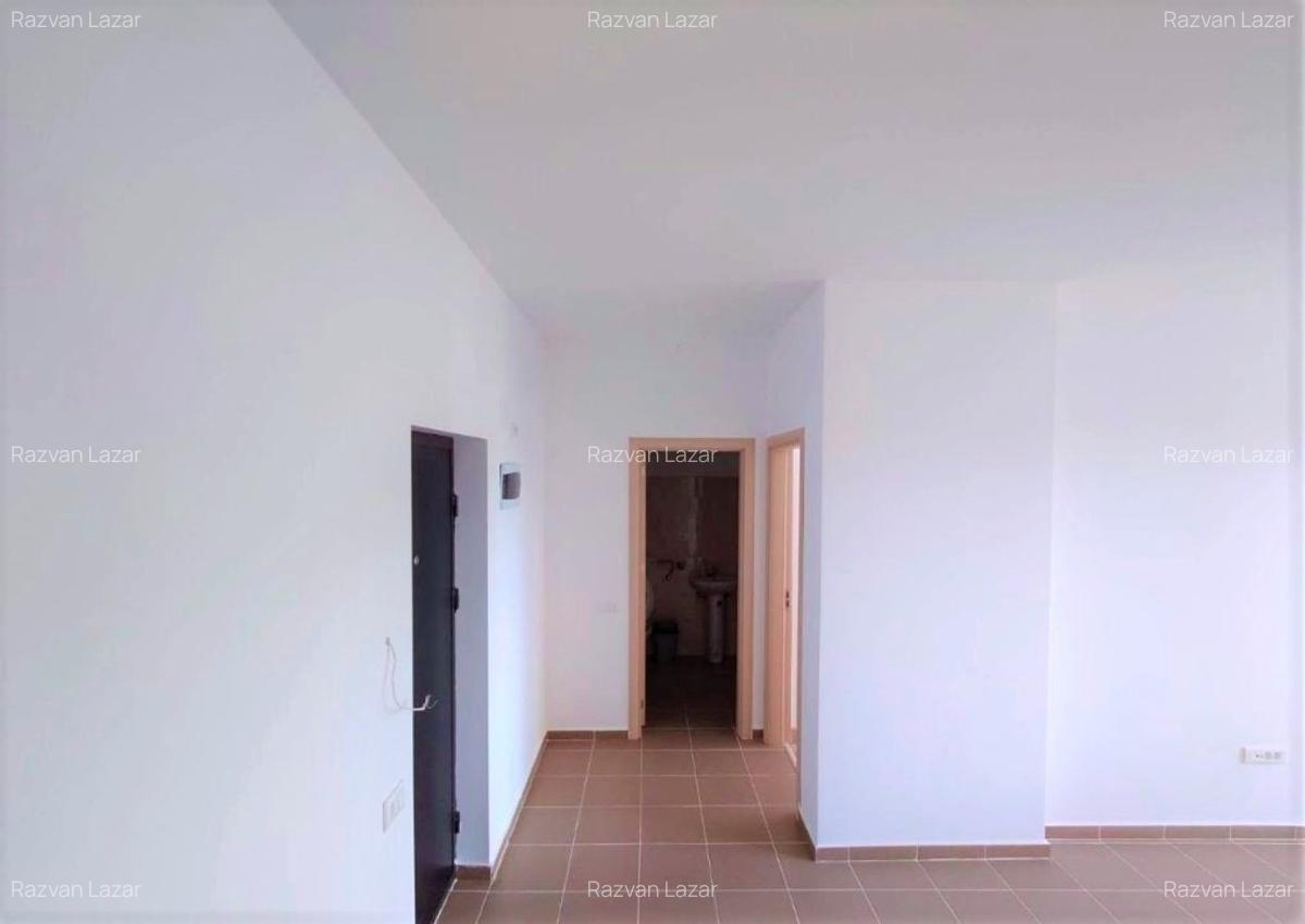 Apartament cu 2 camere semidecomandat în Apărătorii Patriei - 7