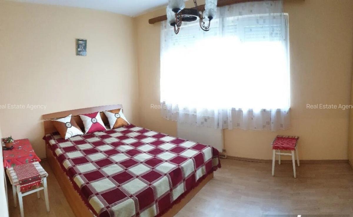 2 camere in zona Dambovita - 1