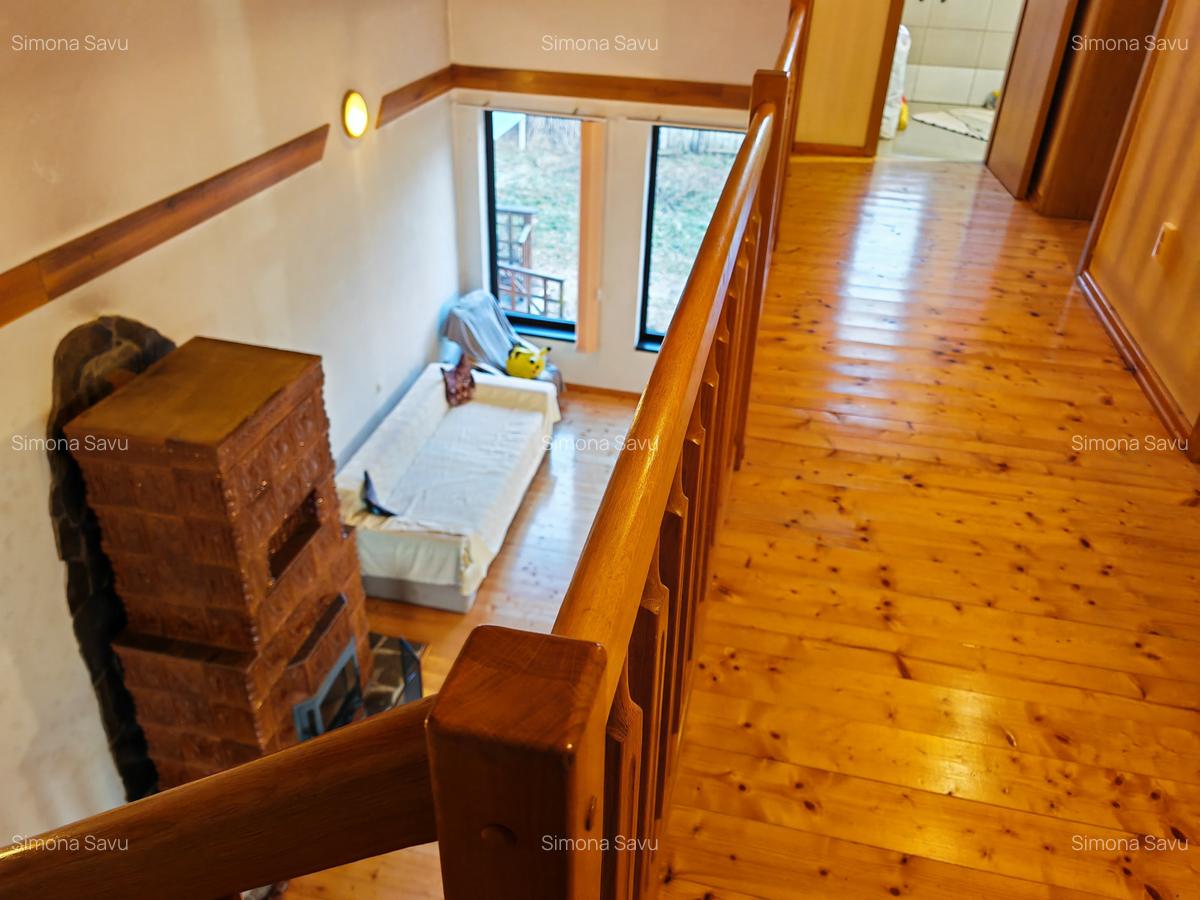 Casa 4 camere libera la vanzare, pozitie deosebita VULCAN - 9