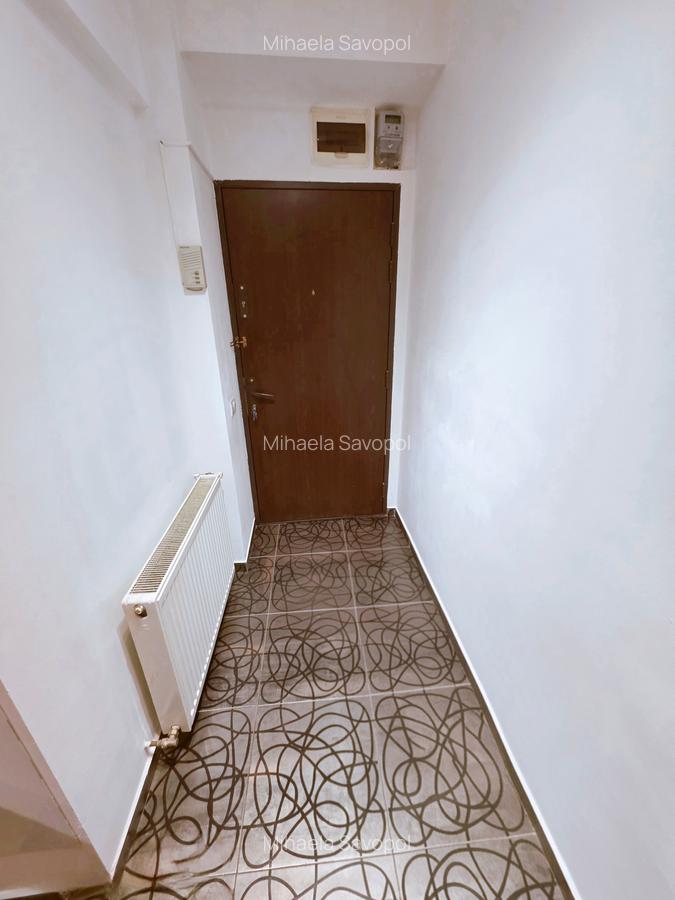 Garsoniera dubla Sala Palatului et 1/7  bloc 1960 centrala proprie 42 mp - 14