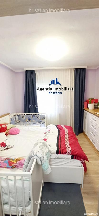 Apartament cu 3 camere de vanzare - Zona Micro 16 - 14