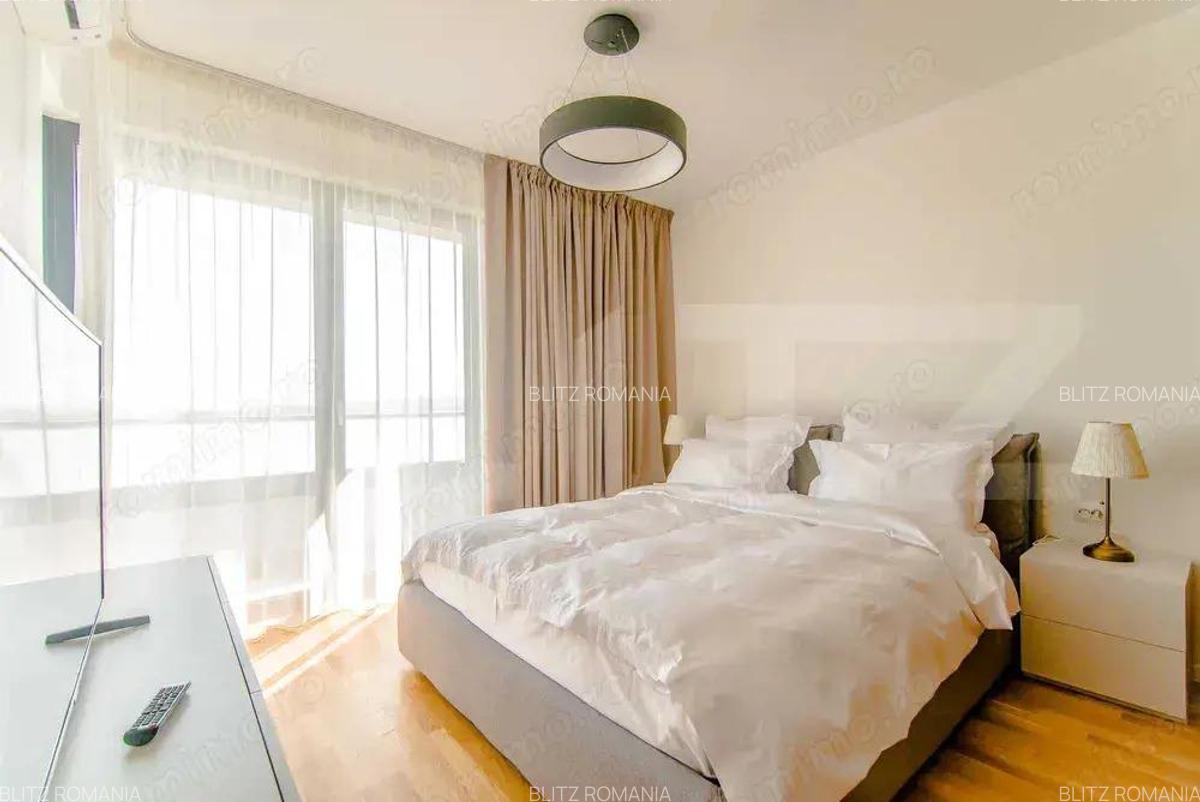 Apartament lux cu o camera, decomandat, parcare, zona Iulius - 1