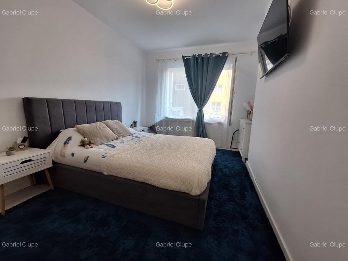 Apartament cu 3 camere, 46 mp, parcare, zona KIK - 4