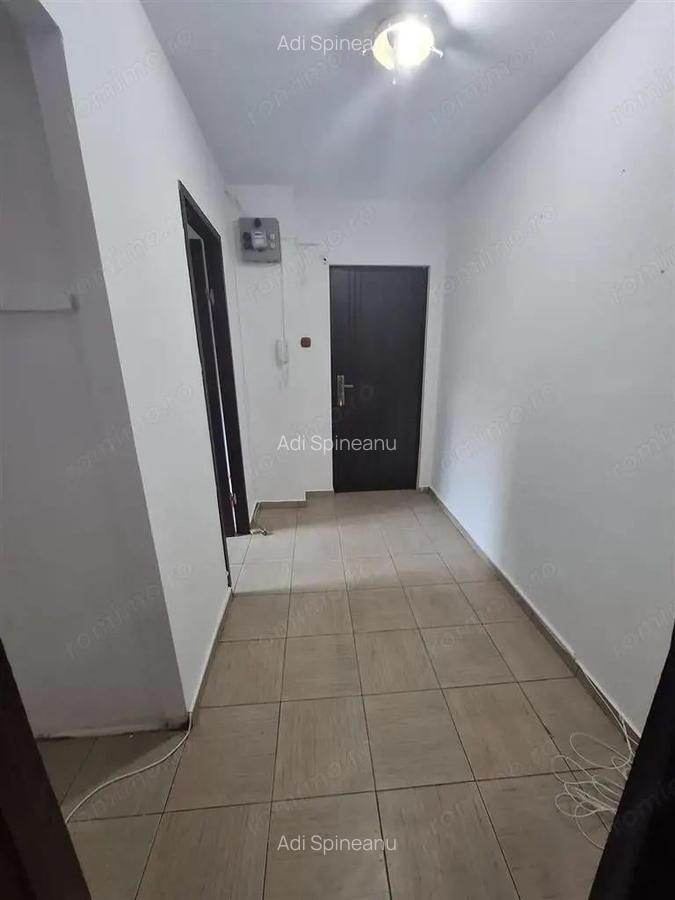 3 camere zona G. Lazar centrala. parter - 17