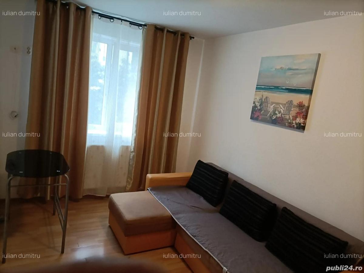 Proprietar vand garsoniera - 1