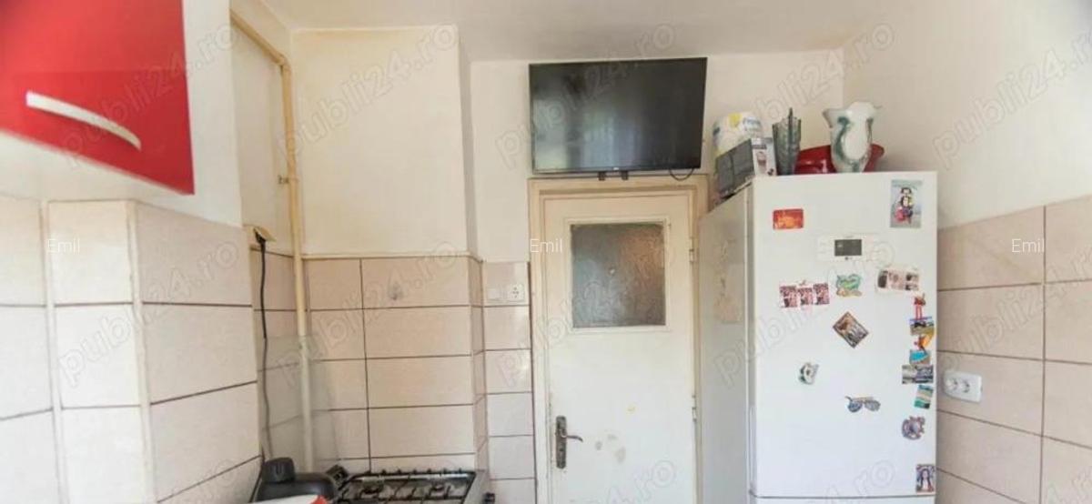 2 camere Calea Bucuresti etaj2din4 72000euro - 4